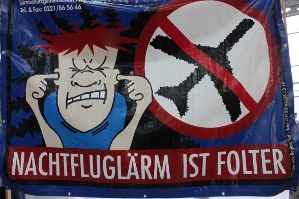 Flug­lärm­pro­test im Ter­mi­nal&nbsp;2