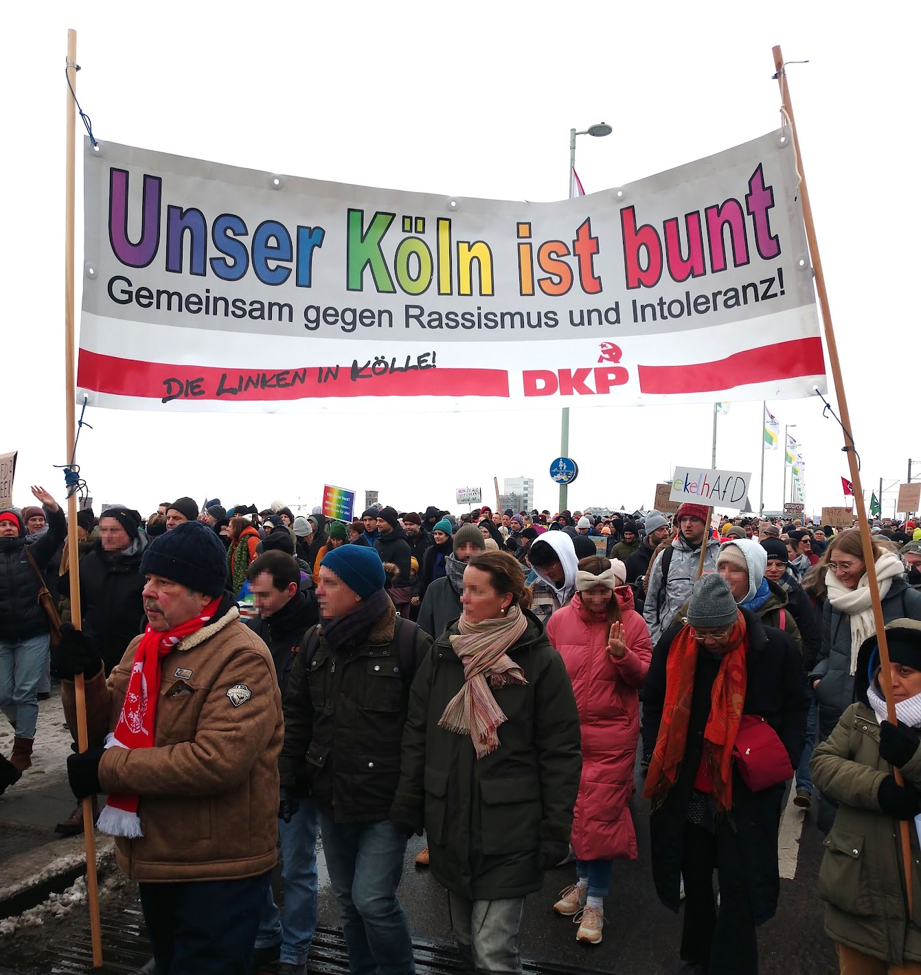 «Demo­kra­tie schüt­zen, AFD bekämp­fen» Groß­demo gegen&nbsp;AFD