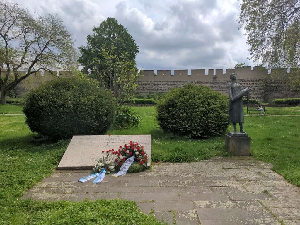 Auf­ruf zum Geden­ken und Fei­ern: 80. Jahre nach der Befrei­ung von Krieg und Faschismus